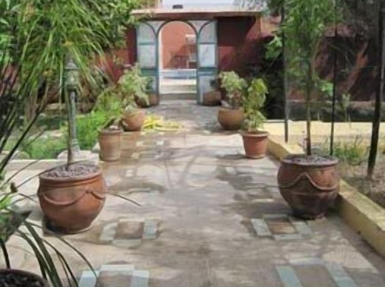 ریاض Dar Abdelkarim