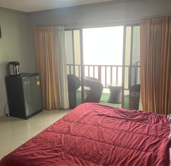 Jomtien Beach Hostel & Guesthouse