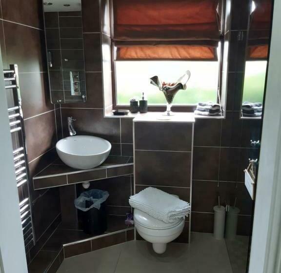 The White Dove Bed And Breakfast With Glamping Newark Showground