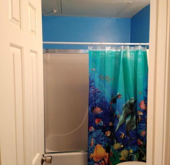 South Padre Island Condo Is Walking Distance To The Beach, Sleeps 6, Third Floor, 2024 Traveler Awar