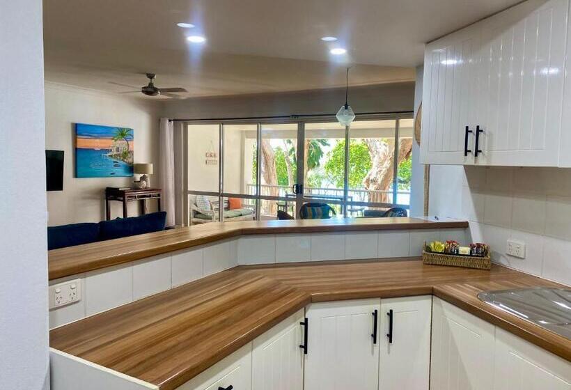 Beachview Apartments At Villa Paradiso