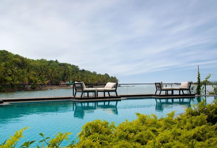 Fenicia Riverside Resort