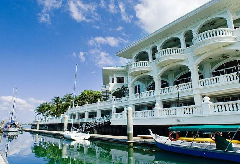 هتل Avillion Admiral Cove