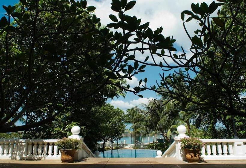 هتل Avillion Admiral Cove