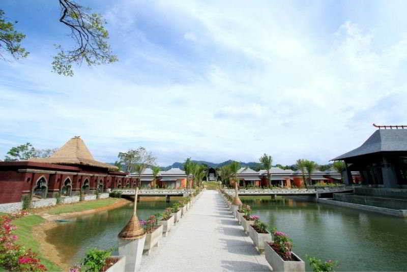هتل Beyond Khaolak