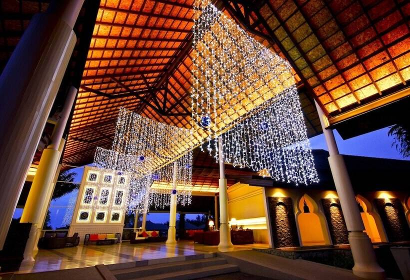 هتل Beyond Khaolak