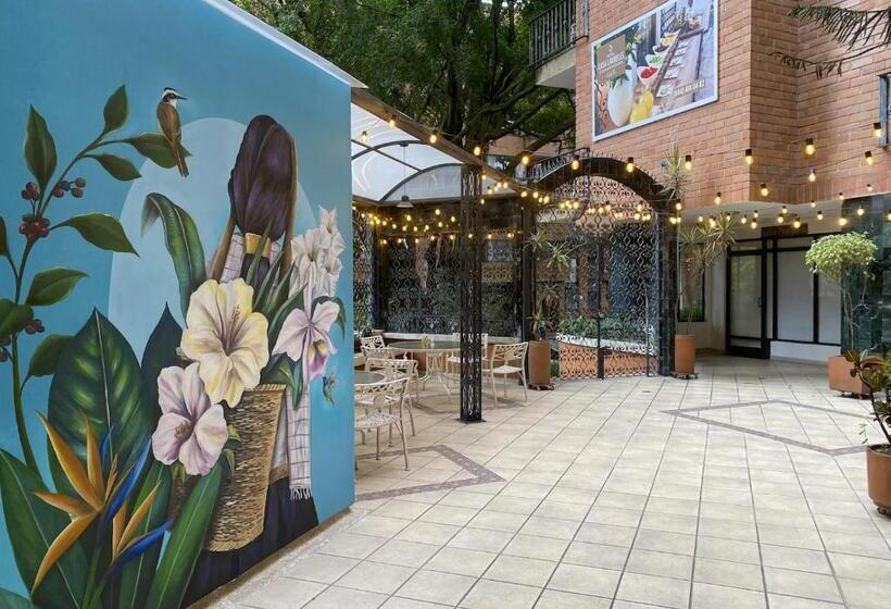 Solar Hotel Casa Laureles