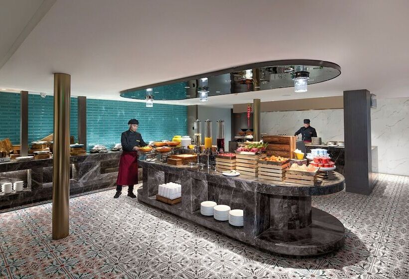 فندق Ejon International