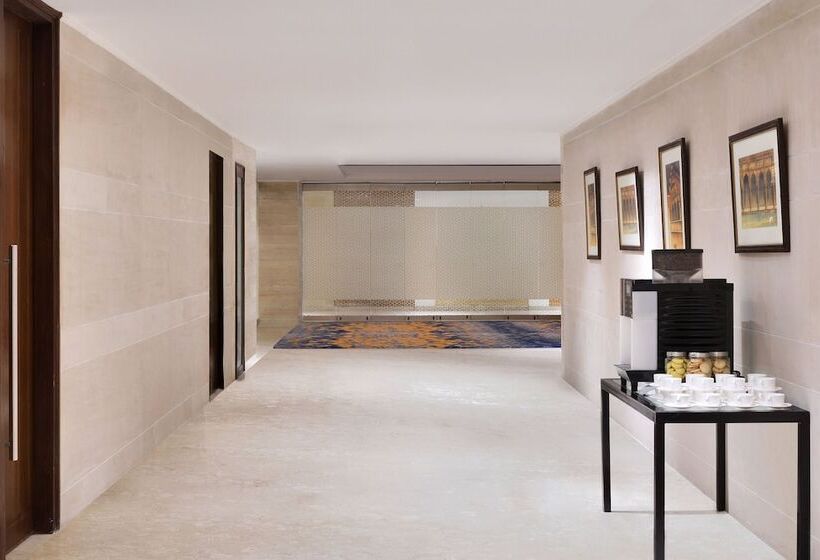 בית מלון כפרי Four Points By Sheraton Jaipur, City Square