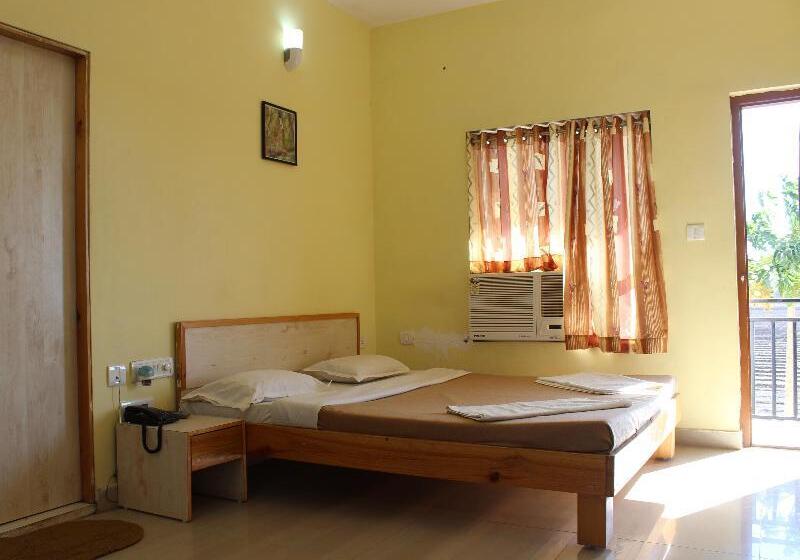 Отель Gir Jungle Lodge
