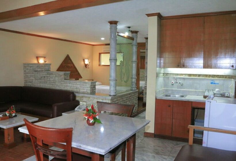 هتل Putri Duyung Ancol