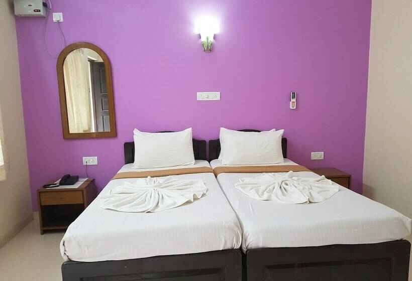 هتل Serenity By The Sea Beach Resort