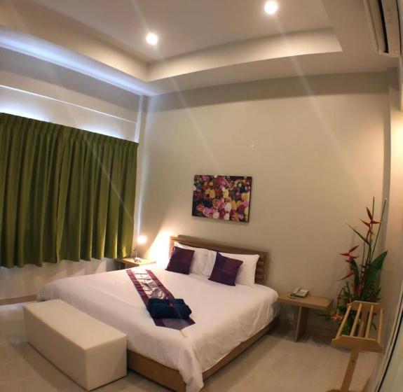 هتل Simply Resort By Metadee