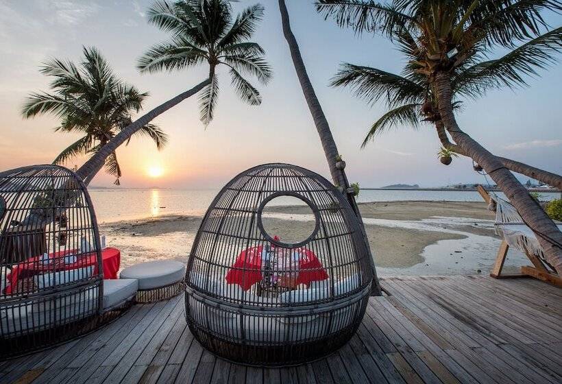 هتل Tango Luxe Beach Villa, Koh Samui