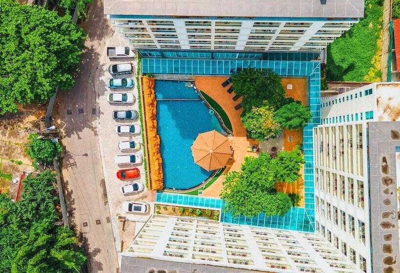 渡假胜地  Centara Pattaya