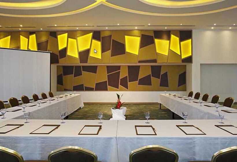 リゾートホテル Centara Pattaya