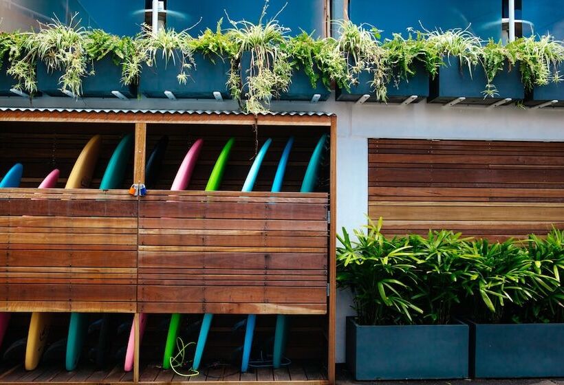 استراحتگاه The Lord Byron