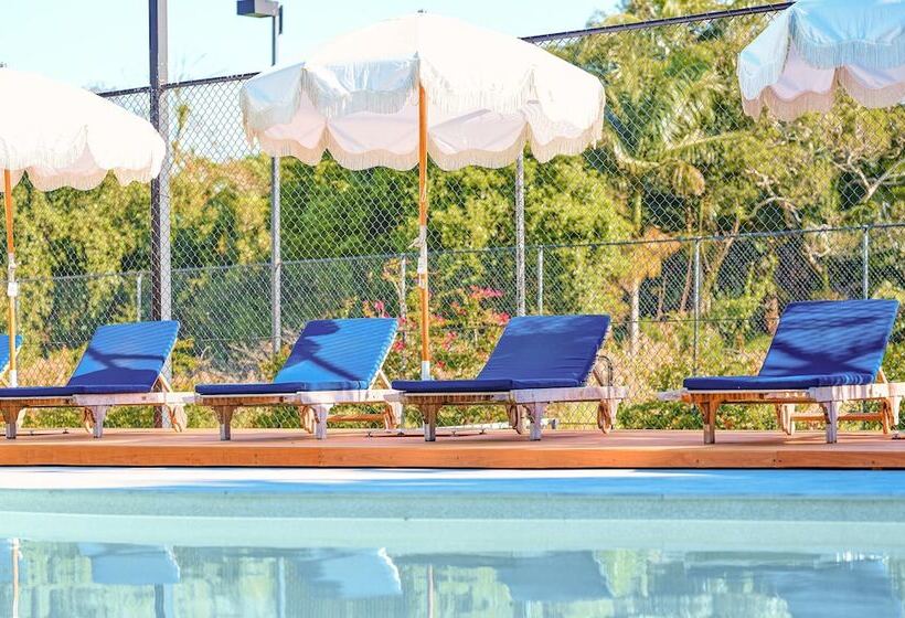 استراحتگاه The Lord Byron