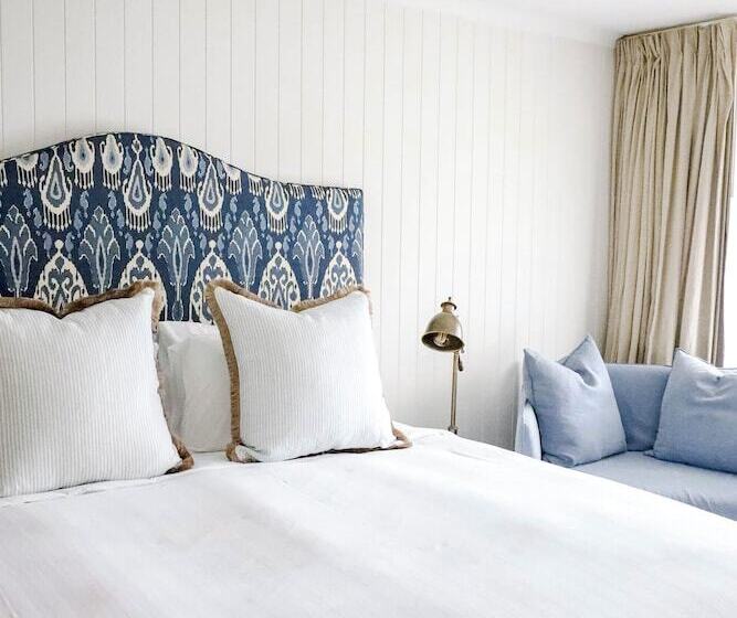 استراحتگاه The Lord Byron