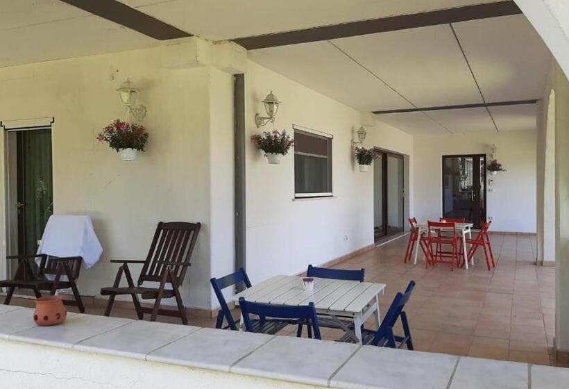 مبيت وإفطار Cara Pace In Collina Per Famiglie