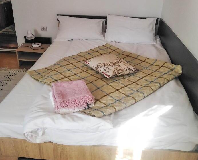 تختخواب و صبحانه Casa La Agapia