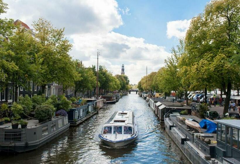 مبيت وإفطار Nassau Canal Suites
