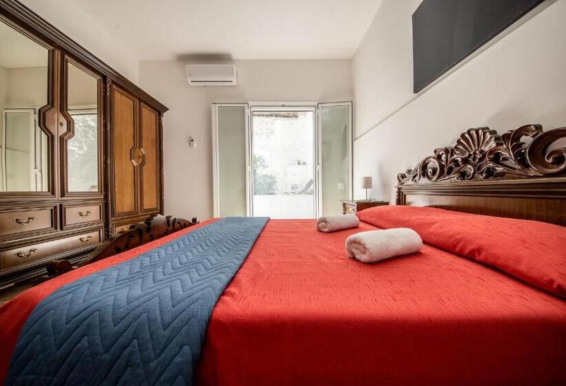 Carlentini House B&b