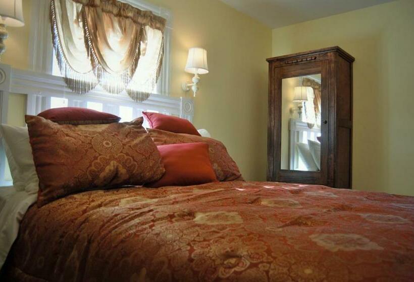 旅馆 Hawksbill House