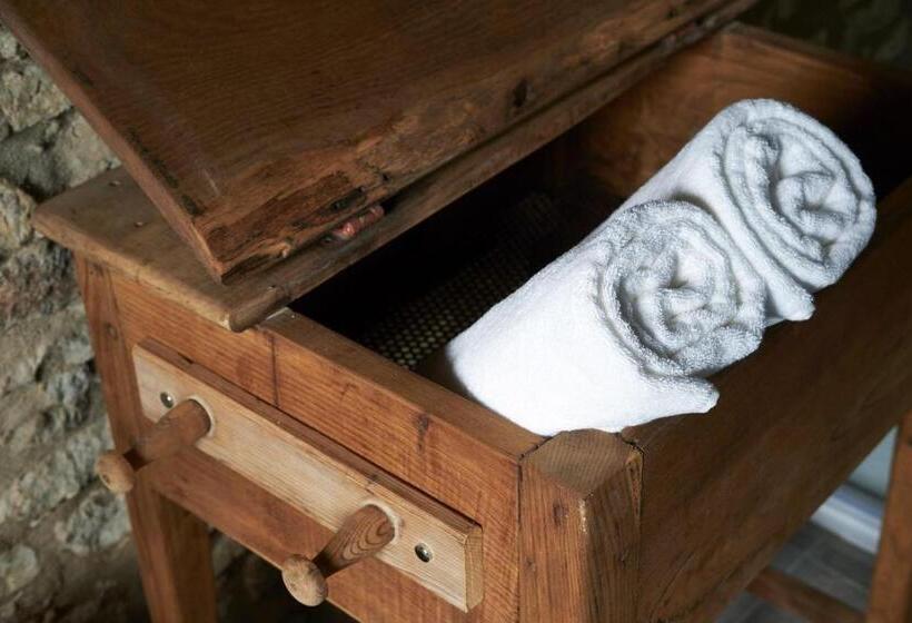 مبيت وإفطار Cascina Facelli   Luxury Country House