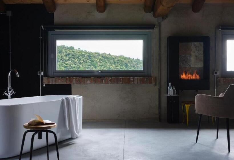 مبيت وإفطار Cascina Facelli   Luxury Country House