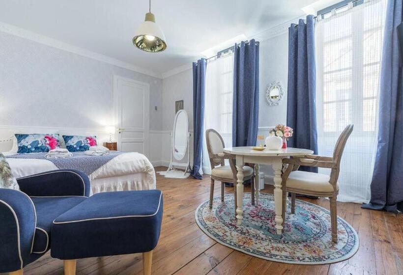 مبيت وإفطار Le Logis D Augustin