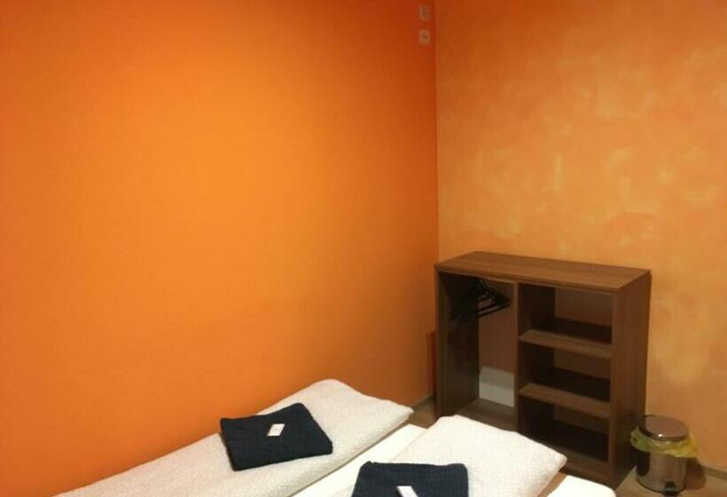 تختخواب و صبحانه Cbs/bed&soup