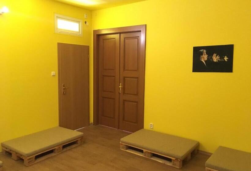 تختخواب و صبحانه Cbs/bed&soup