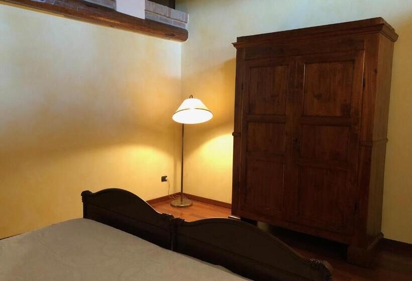 مبيت وإفطار Via D  Este 8