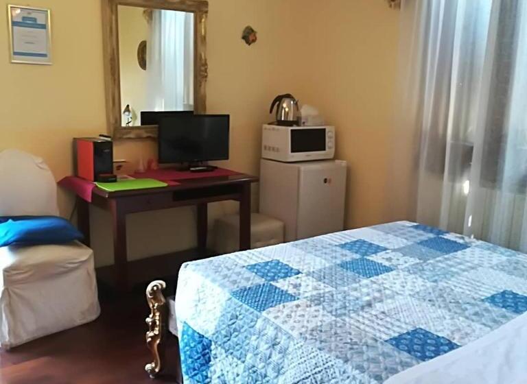 B&b L Isola Di Casa