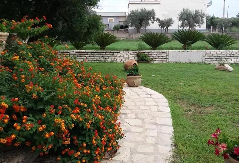 تختخواب و صبحانه Arcobaleno