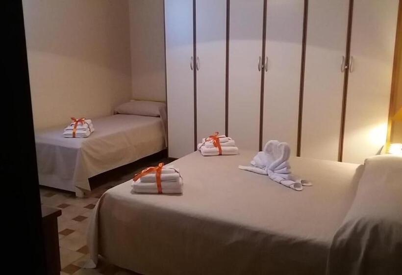 تختخواب و صبحانه Arcobaleno