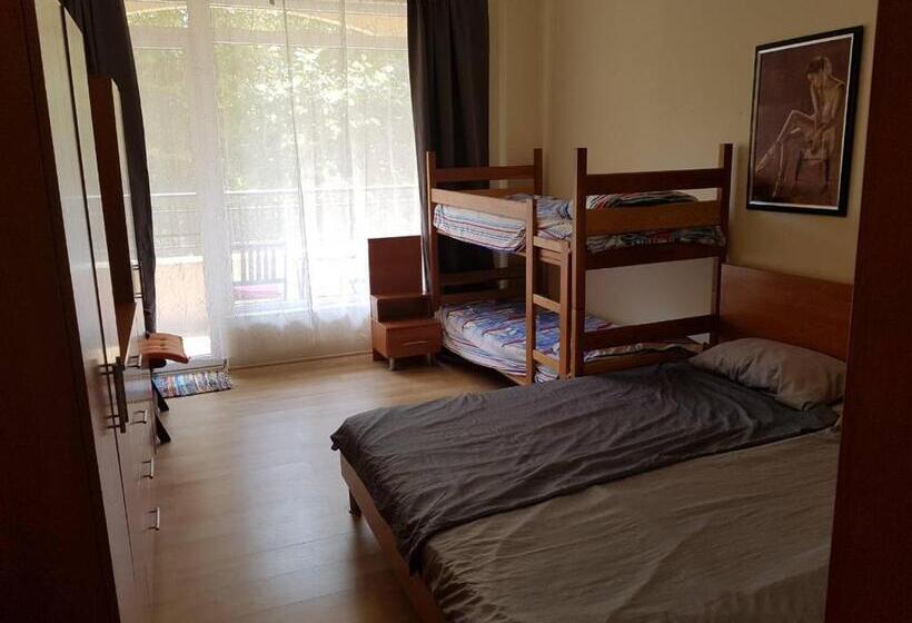 Privates, Schönes Und Grosses Appartement In Goldstrand
