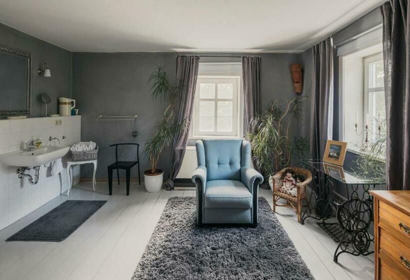 ベッドアンドブレックファースト Charlottes Pfarrgarten