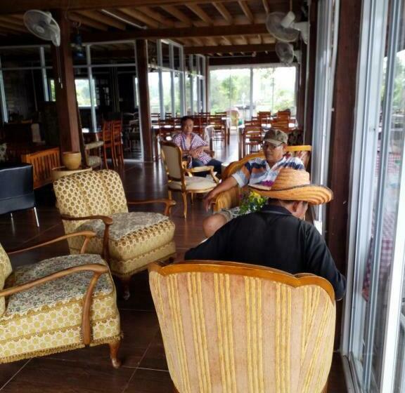 هتل Homestay568 Branch 2