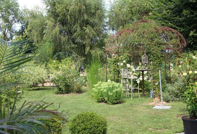 بنسيون La Mare Aux Bambous