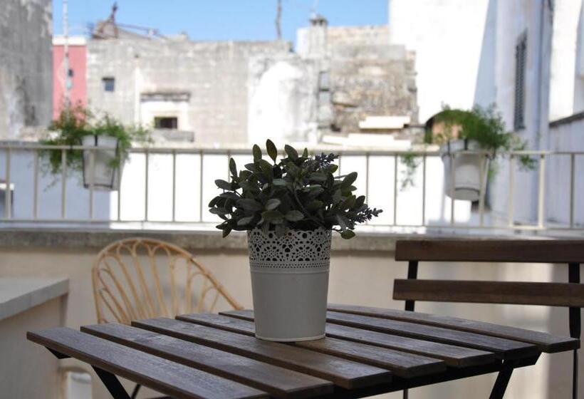 פנסיון Vico Degli Ebrei   Rooftop Jacuzzi   Self Check In
