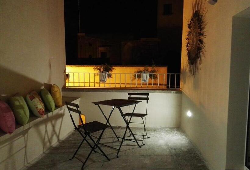 פנסיון Vico Degli Ebrei   Rooftop Jacuzzi   Self Check In