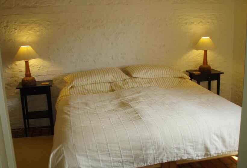 Top Parts Bed & Breakfast