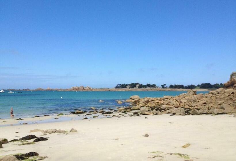 مبيت وإفطار Aux Perderies