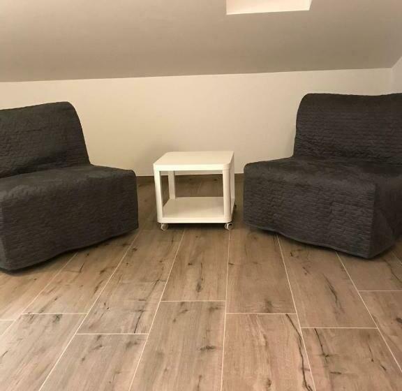 مبيت وإفطار Villa Lò