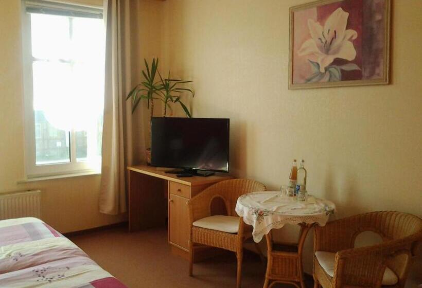 צימר Zur Alten Eiche