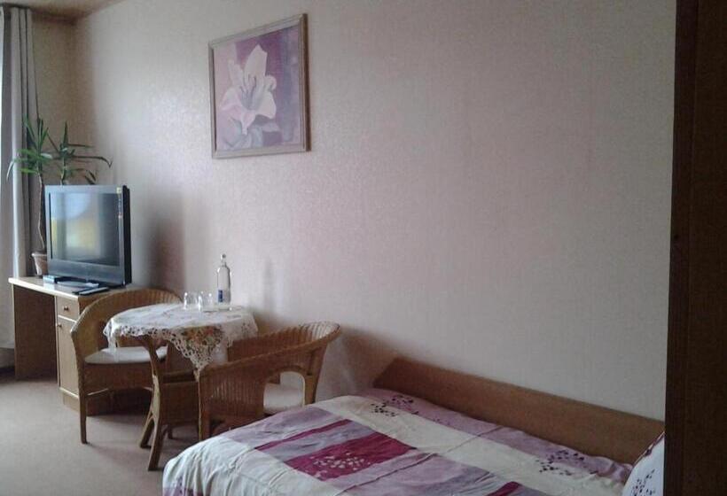 צימר Zur Alten Eiche