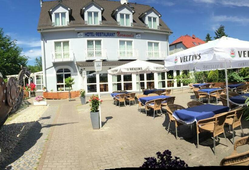 פנסיון Restaurant Normandie