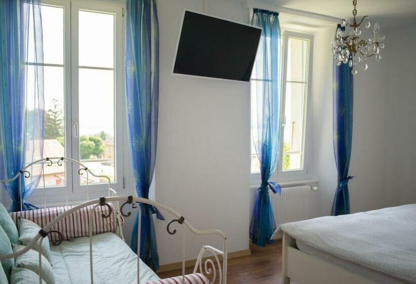 فندق صغير Hôtel De La Béroche